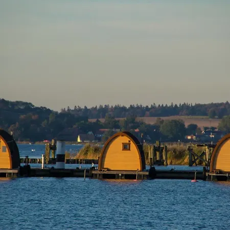 Lejlighed Mit Seeblick Und Balkon
