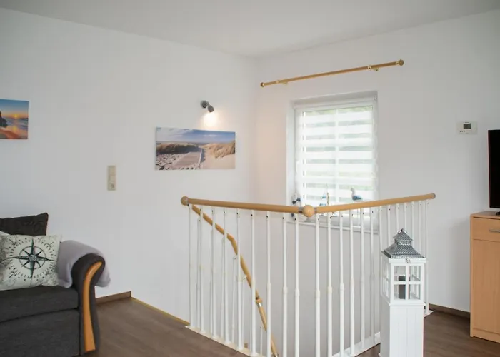 Mit Seeblick Und Balkon *